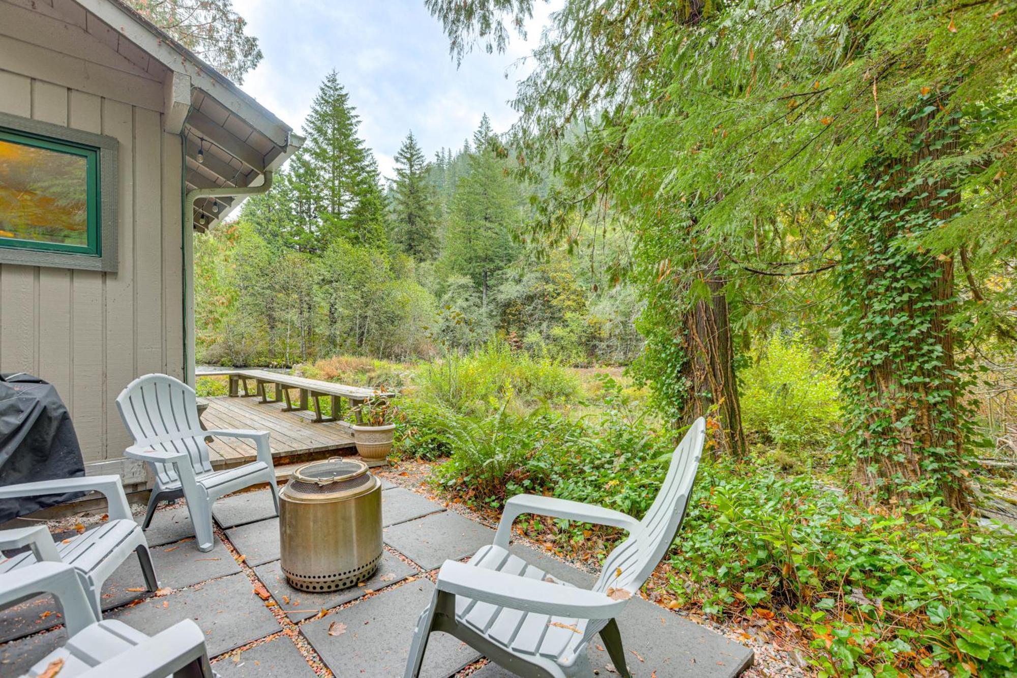 Quiet And Romantic Riverfront Mckenzie Bridge Cabin! McKenzie Bridge Exterior foto